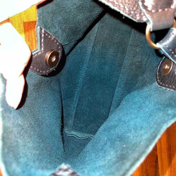 Portland Leather Goods Naomi Shoulder Bag - Picture 3 of 4